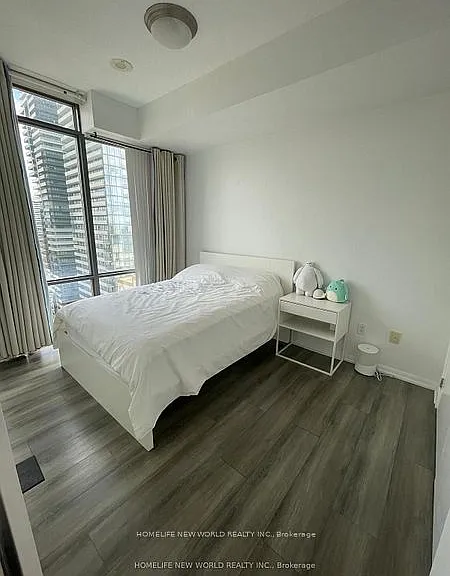 38 Grenville St #3208 — Photo 7