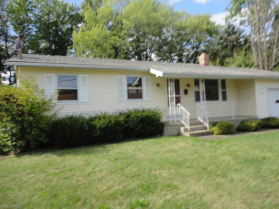 1st image of 730 S Hazelwood Ave