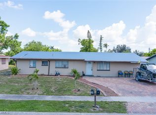 30 Skipton Cir, Fort Myers, FL 33905