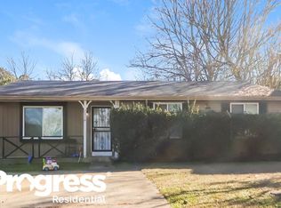 2118 Scarbrough Dr, Stone Mountain, GA 30088