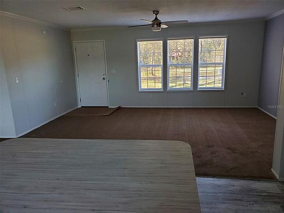 5th image of 3048 Diana Dr