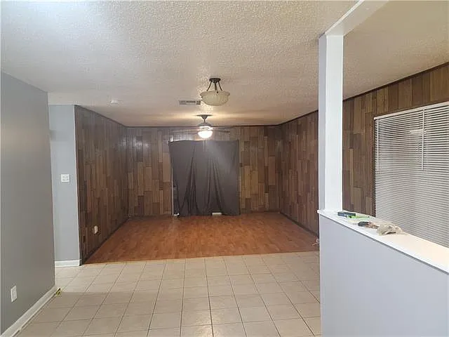 3 bed, 2.0 bath, 1200 sqft, $1,400 — Photo 4