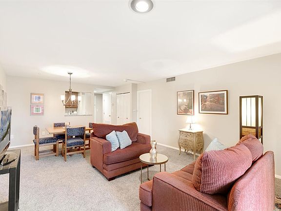 3rd image of 800 N Pearl St APT 309
