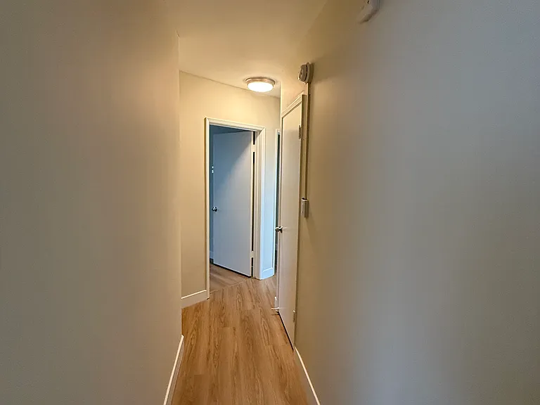 2601 N Glenoaks Blvd #E — Photo 17