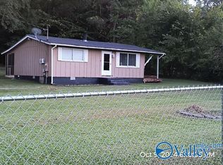 1829 Green Hills Rd, Ohatchee, AL 36271