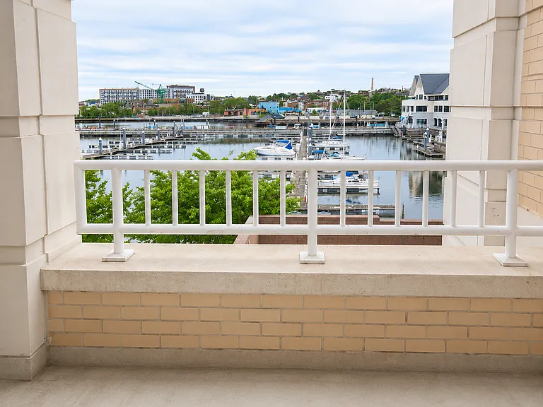 100 Harborview Dr #204 — Photo 13