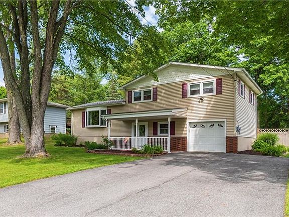 2nd image of 336 Lake Vue Dr