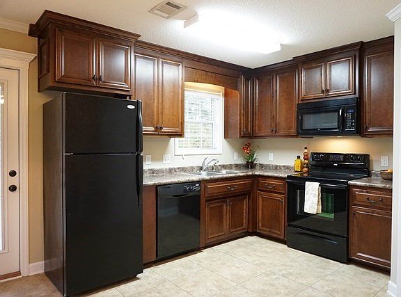 4th image of 5122 Greyfield Pl S