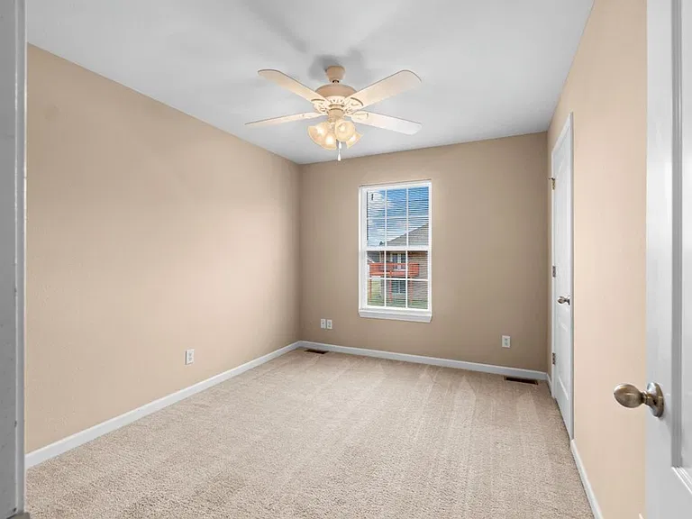 2862 Larkspur Ct — Photo 24