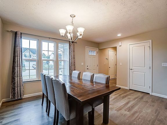 4th image of 1898 Meadowsweet Dr