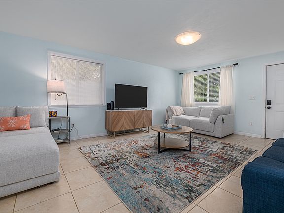 3rd image of 127 Bosarvey Dr #2