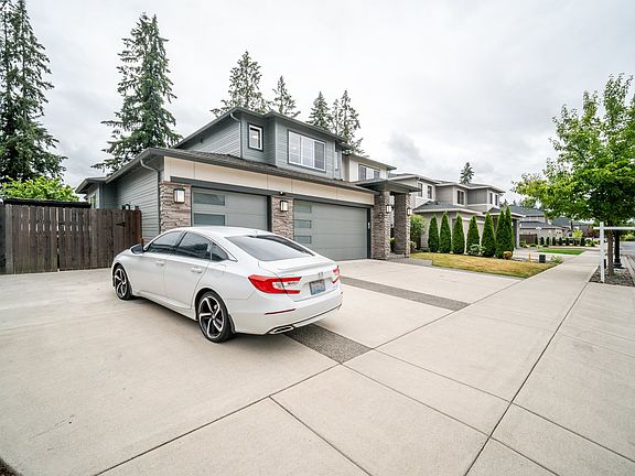 3rd image of 16907 NE 78th Way