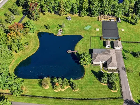 1600 Red Fox Ln, Milford, OH 45150