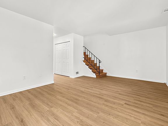 3rd image of 1790B Belle Dr
