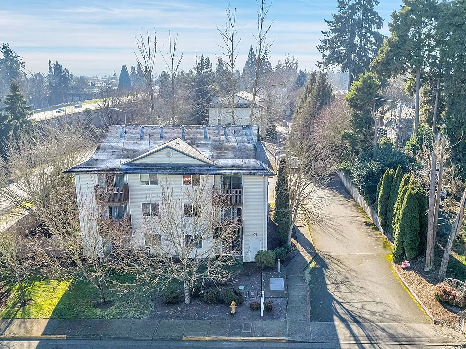 #271 CHELSEA COURT APTS