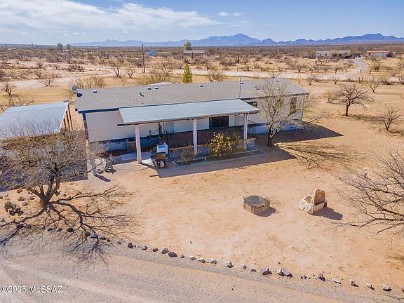 3rd image of 13140 W Carolyn Ln