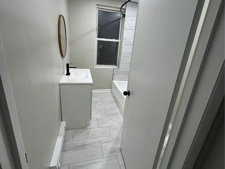 532 Franklin St #3F — Photo 4