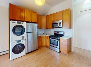 687 Montgomery St #2, Jersey City, NJ 07306