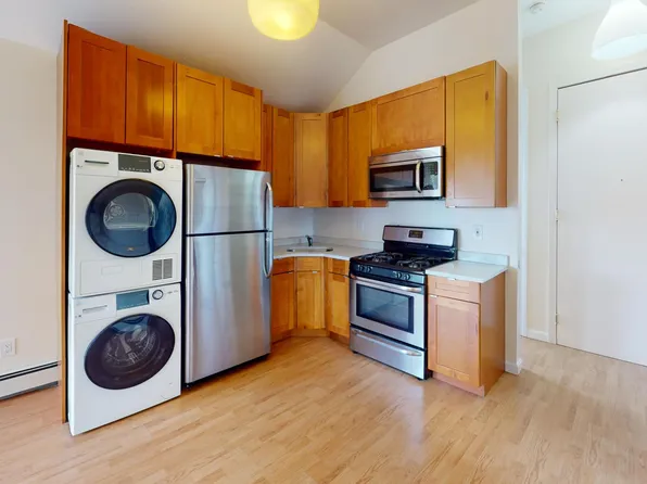 687 Montgomery St #2, Jersey City, NJ 07306