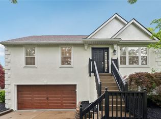 219 Randy Ln, Coraopolis, PA 15108