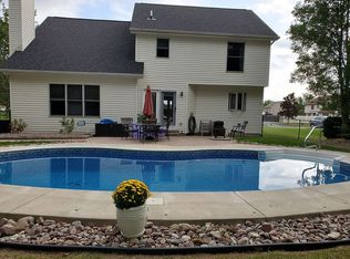 2529 Danielle Dr, Niagara Falls, NY 14304