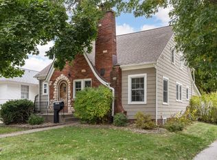 2401 D Ave NE, Cedar Rapids, IA 52402