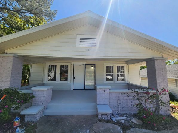 1529 Mountain Dr