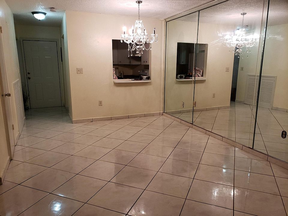 2nd image of 120 SW 108th Ave APT I3