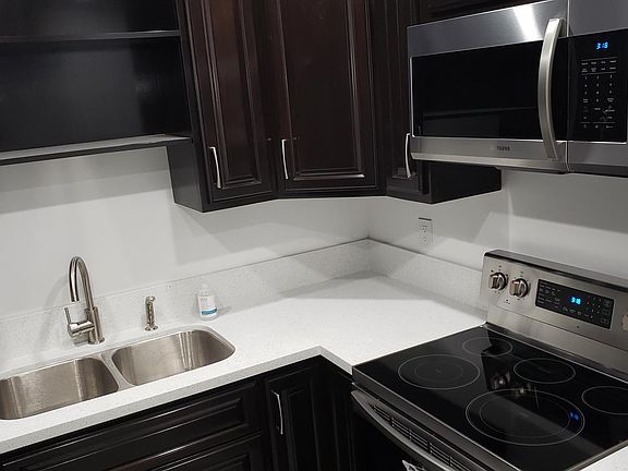 5th image of 22812 Hilton Head Dr Unit 47