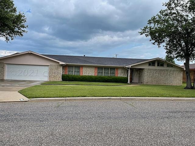 1st image of 1934 N Holly Ln
