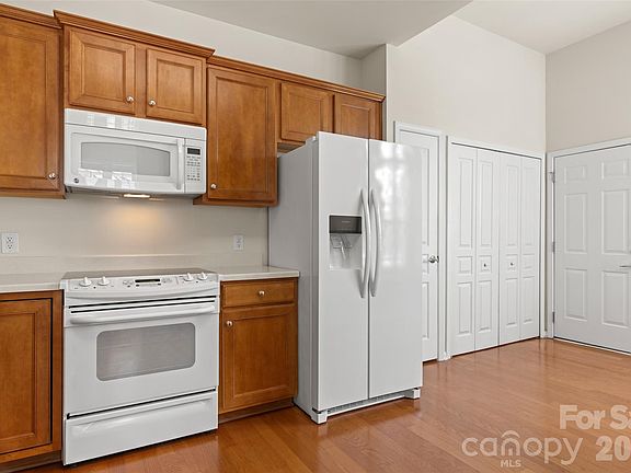 5th image of 21218 W Tern Ct