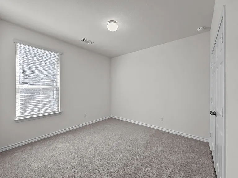 664 Jupe Way — Photo 9