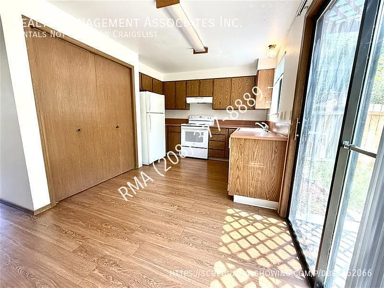 4319 W Rose Hill Ct — Photo 4