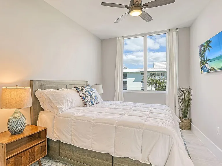 1035 Seaside Dr #406 — Photo 9