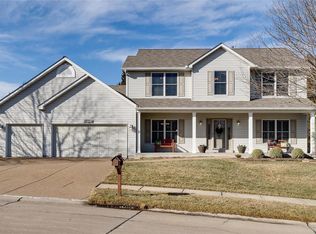 1647 Fairway Valley Dr, Wentzville, MO 63385