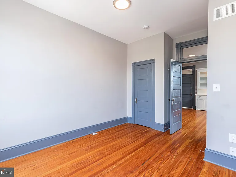 1733 Fleet St #4 — Photo 10