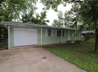 431 Smith St, Pea Ridge, AR 72751