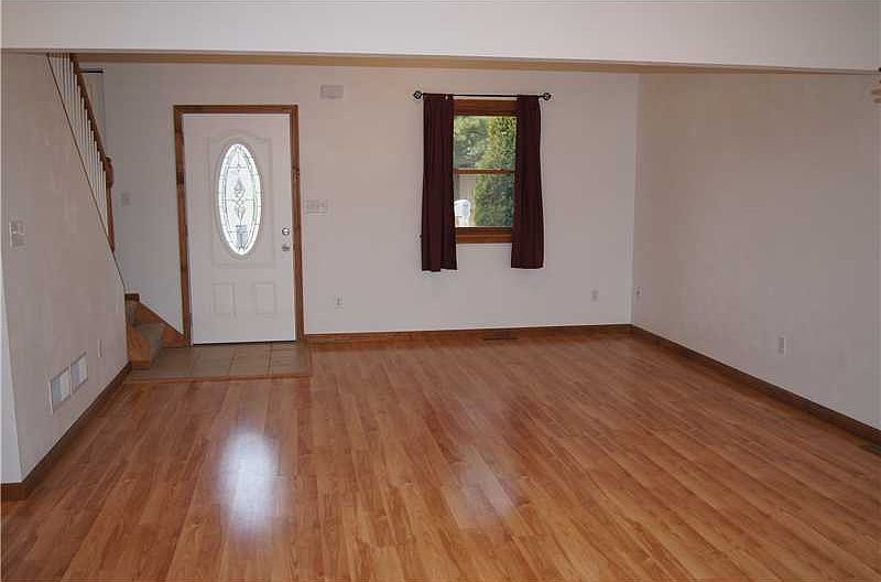 1st image of 180 Cambria Hill Dr