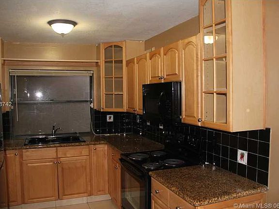3rd image of 6562 NW 172nd Ln #0