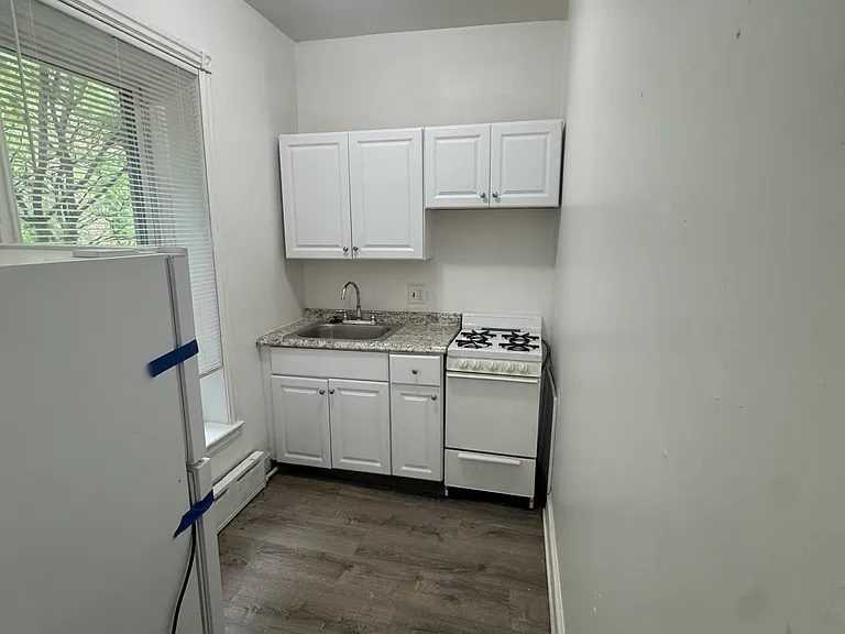 254 S 16th St #2C — Photo 2