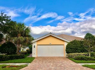 7589 Rozzini Ln, Naples, FL 34114