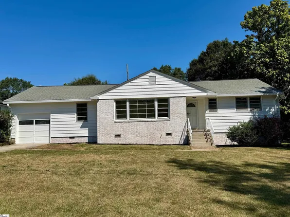 9 Plainfield Cir, Greenville, SC 29605