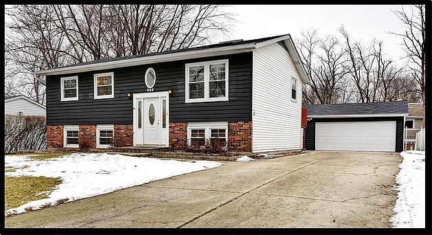 1st image of 625 Ponderosa Dr