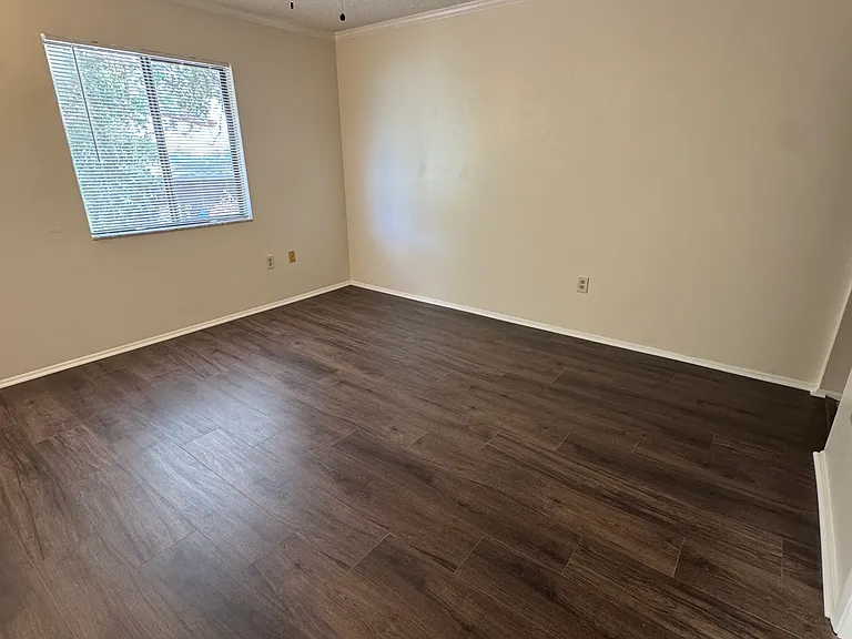 2155 Bancroft Pl — Photo 9