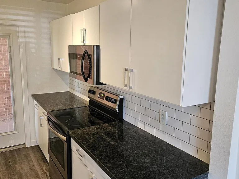 1504 E Rovey Ave #1A — Photo 7