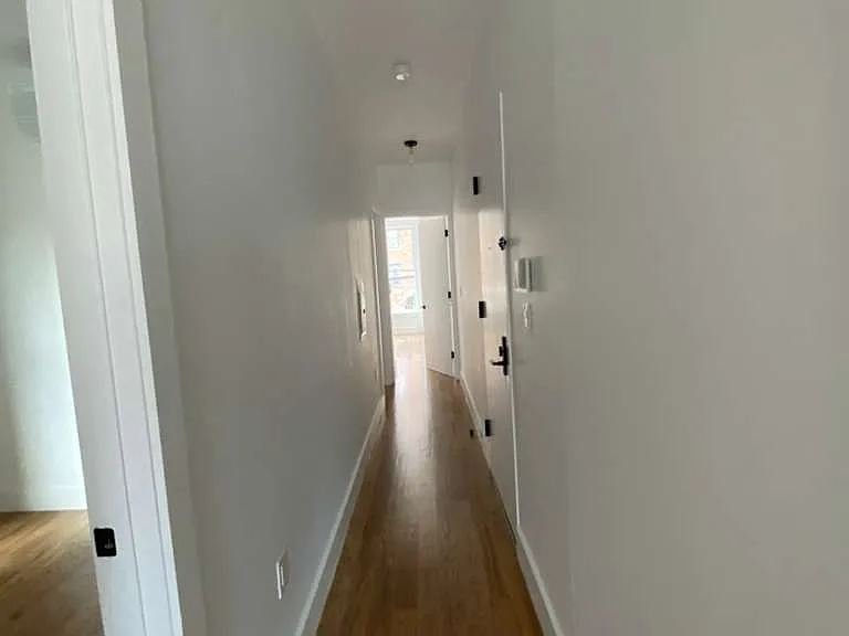 286 Hawthorne Ave #2 — Photo 6