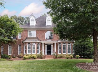 1201 Lost Oak Rd, Charlotte, NC 28270