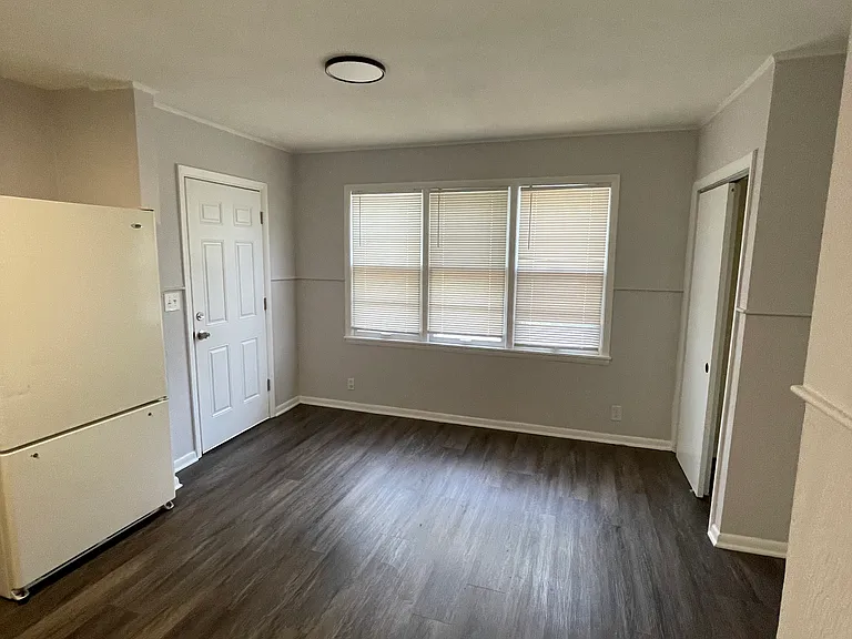 550 S Arlington Ave — Photo 22
