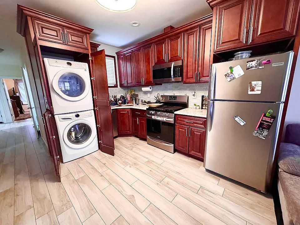 1st image of 3618 30th Ave APT 2
