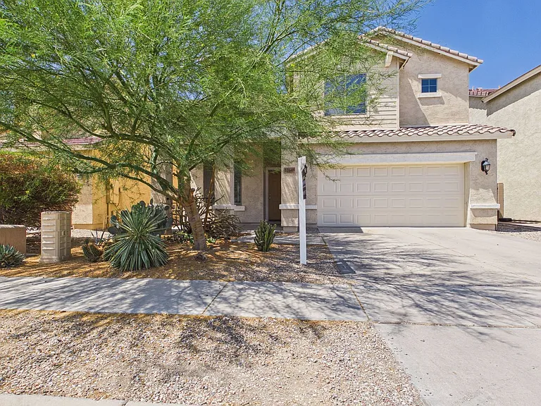 17648 W Lisbon Ln — Photo 45